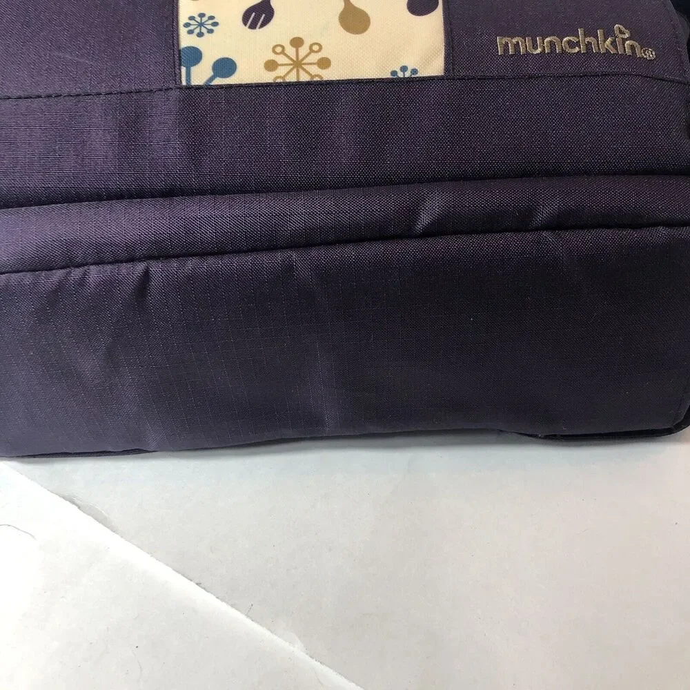 Munchkin Booster‎ Seat Portable Travel Purple Internal Storage C